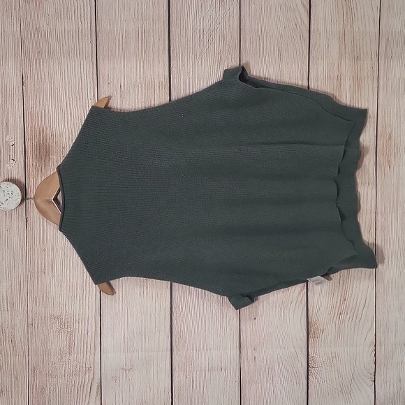 NWT And Now This Green Ribbed Knit Sweater Top 1X - Picture 2 of 6
